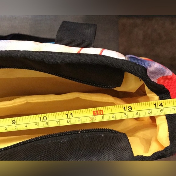 Procat Puma Watercolor Messenger/ Laptop Bag,many pockets to grab items easily - Picture 4 of 5